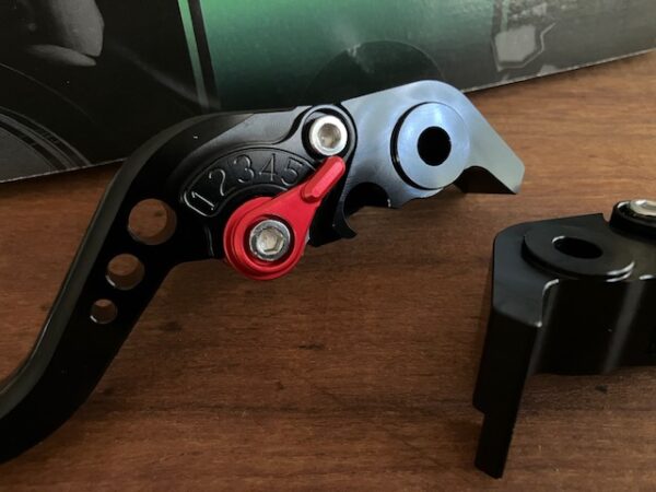 Panigale 1199 Folding Clutch and Brake Levers by Evotech Performance - Image 3