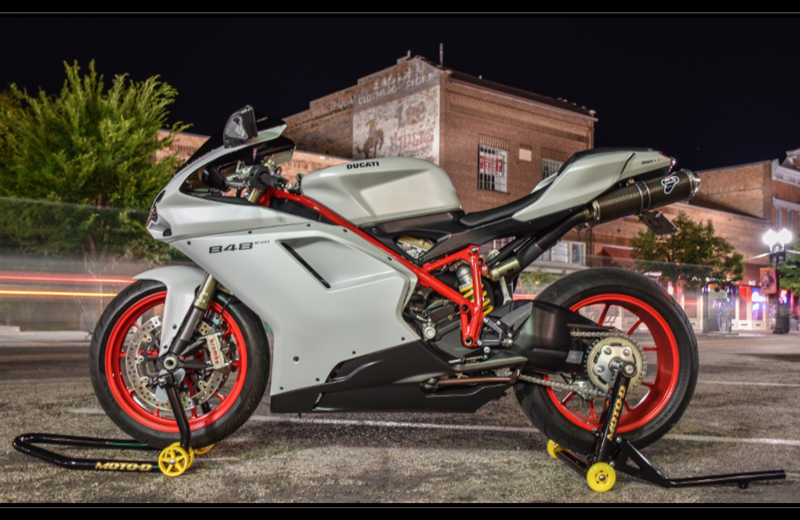 MOTO-D Ducati Rear Swingarm Stand - Streetfighter S Multistrada Diavel 40.5MM 