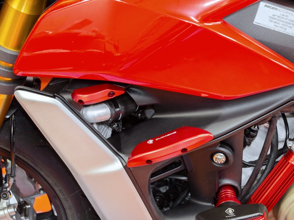 Winglet Cover Kit for Ducati Streetfighter V4 / V4S by Ducabike - GP Racing