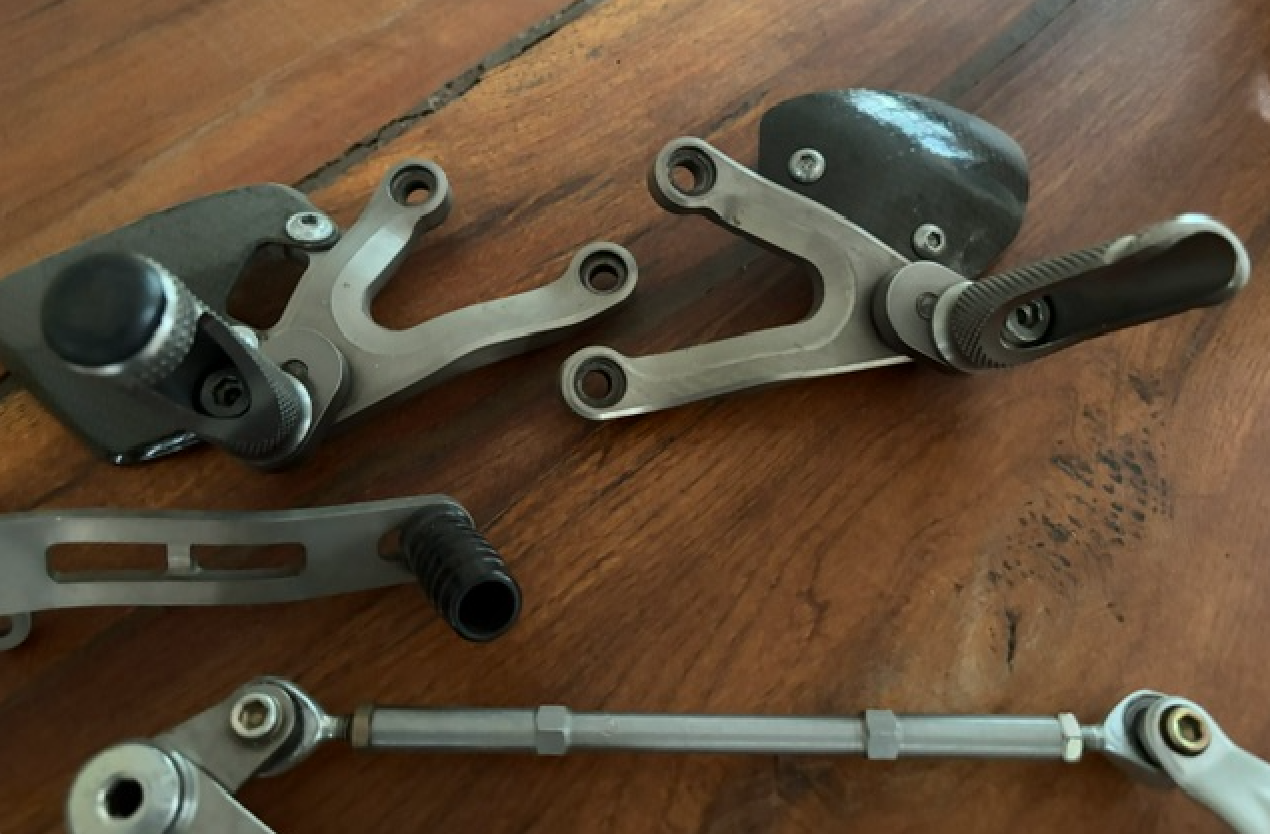 MR Technik Rearsets Ducati 916 - 748 - 996 - 998 - Image 7